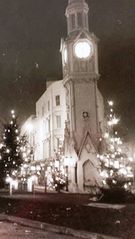 Albert-Memorial-all-lit-up-with-Christmas-trees.-1950s.